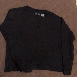 Kids Black V-Neck Size 4-5 Lightweight Sweater